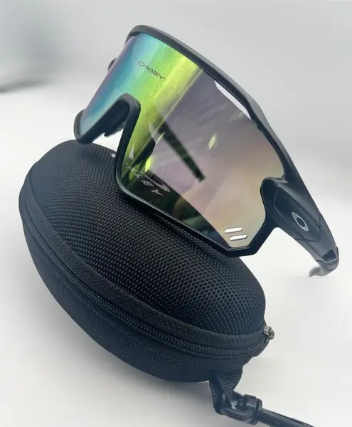 GAFAS OAKLEY NEGRA