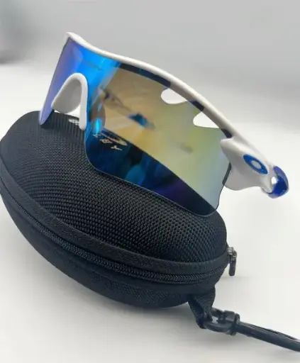 GAFAS OAKLEY BLANCA CON AZUL